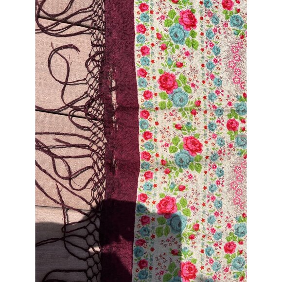 Antique 1909 Romanian Textile Art Wool Floral Shawl Hand Tied Fringe Floral - Picture 7 of 10